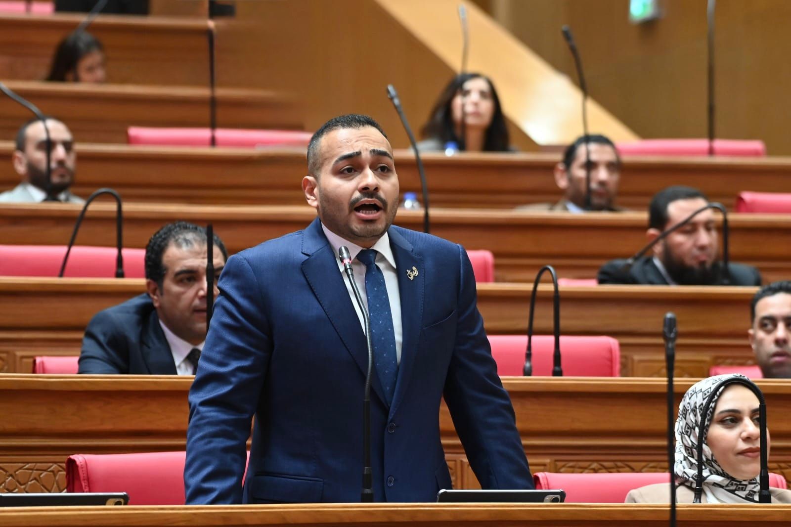 النائب أحمد ناصر