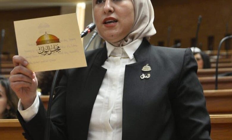 النائبة صافيناز طلعت