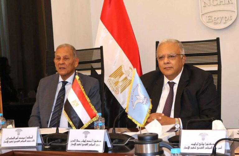 استمرار المشاورات.. “القومي لحقوق الإنسان” يرحب بتعديل قانون المجلس بعد نقاش بالبرلمان وتوافق مبدئي