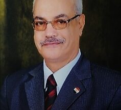 كمال زاخر