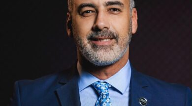 حين تتحول المعارضة إلى محكمة