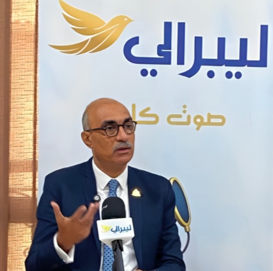وكيل لجنة القوى العاملة بالبرلمان: الحكومة “تفتري على الشعب”.. ومن يملك ثلاجة من الأثرياء و المسئولين غير مؤهلين  ويحملون فشلهم على المواطن