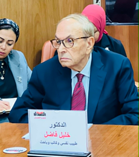 الدكتور خليل فاضل أستاذ الطب النفسي