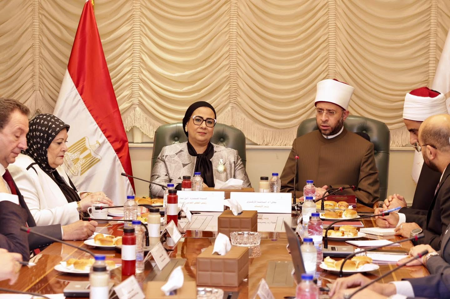 القومي للمرأة والأوقاف يبحثان تعزيز التعاون في التوعية المجتمعية ودعم قضايا المرأة والأسرة