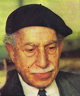 ذكرى ميلاد توفيق الحكيم.. أسرار رحلة الأديب الذي جمع بين الأدب والسياسة والسينما وصنع مدرسة المسرح الذهني