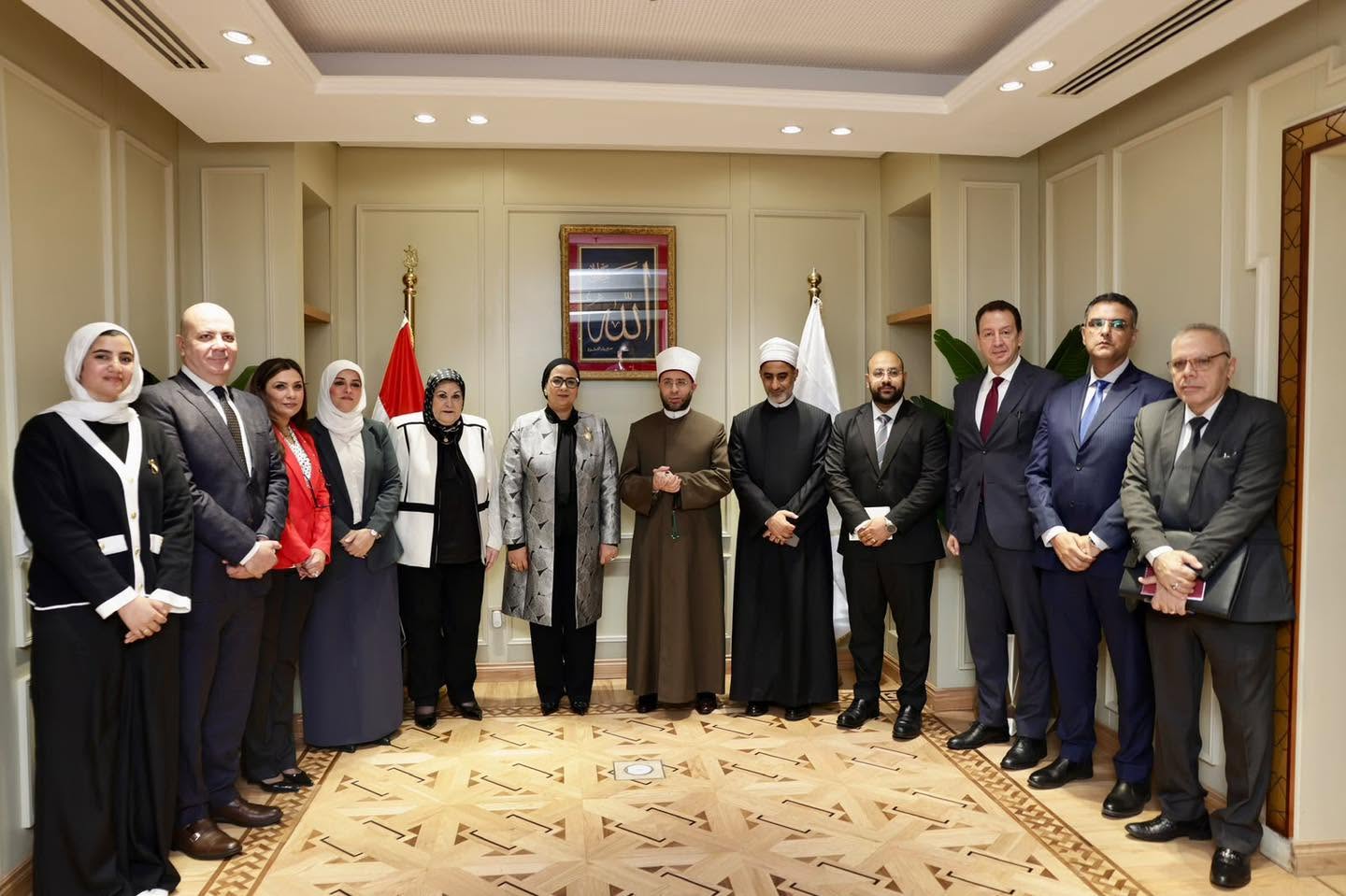 القومي للمرأة والأوقاف يبحثان تعزيز التعاون في التوعية المجتمعية ودعم قضايا المرأة والأسرة