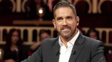 في عيد ميلاده الـ49.. من «ستار ميكر» إلى «باشا مصر».. رحلة أمير كرارة إلى النجومية