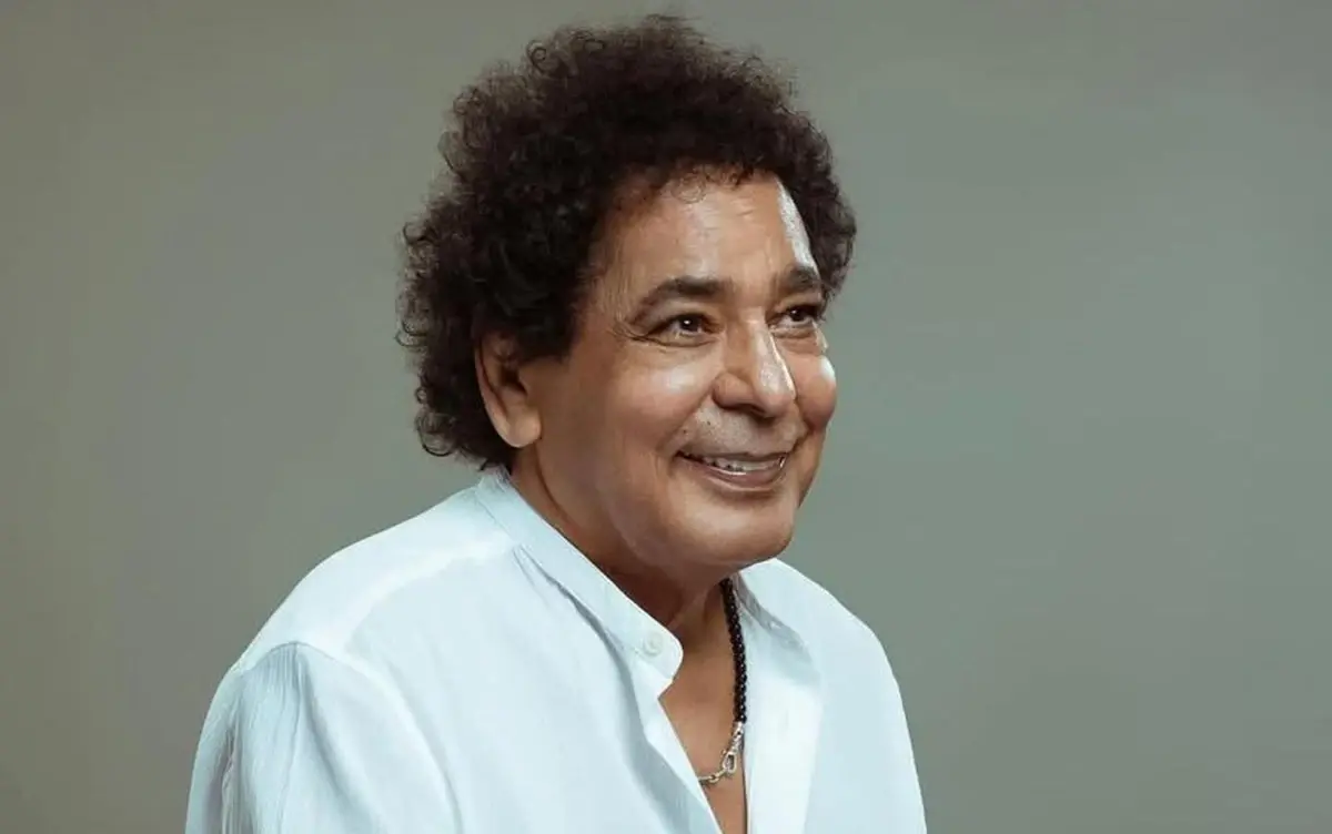 من النوبة إلى قلوب الملايين.. كيف صنع محمد منير «حدوتة مصرية»؟