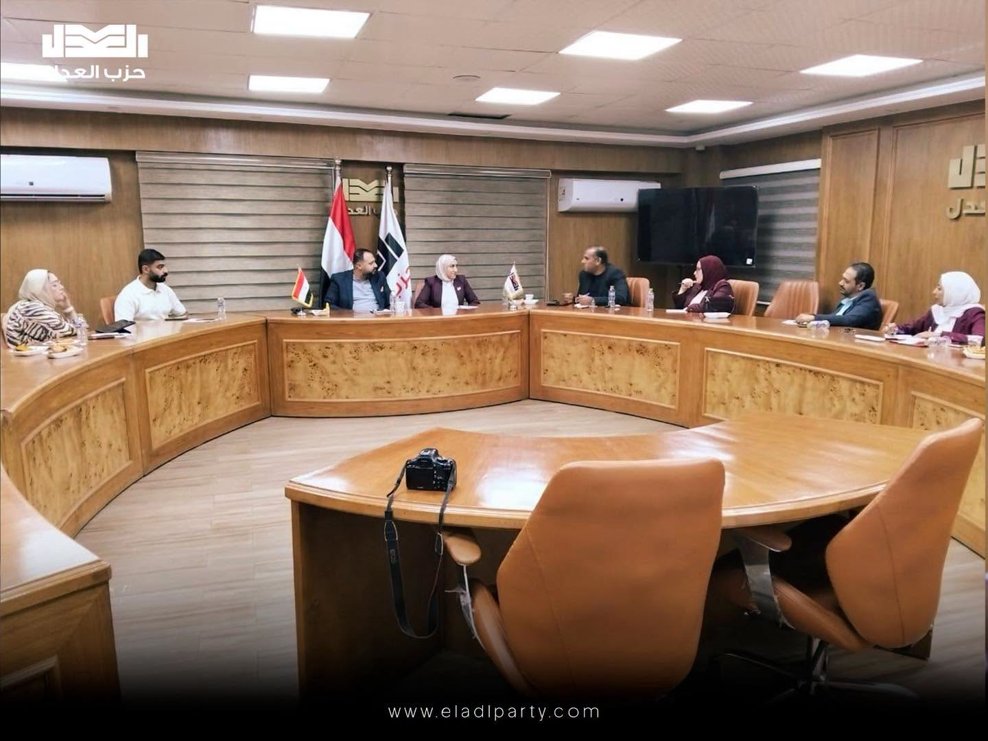 أمانة الصحة بحزب العدل تعقد اجتماعاً عاجلاً لمتابعة قضية"تكليف الأطباء"