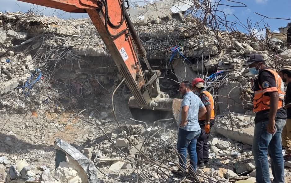 بعد 3 سنوات تحت الأنقاض.. توثيق انتشال 105 جثامين من برج التاج وحفظ الأدلة على واحدة من أكبر المجازر بغزة