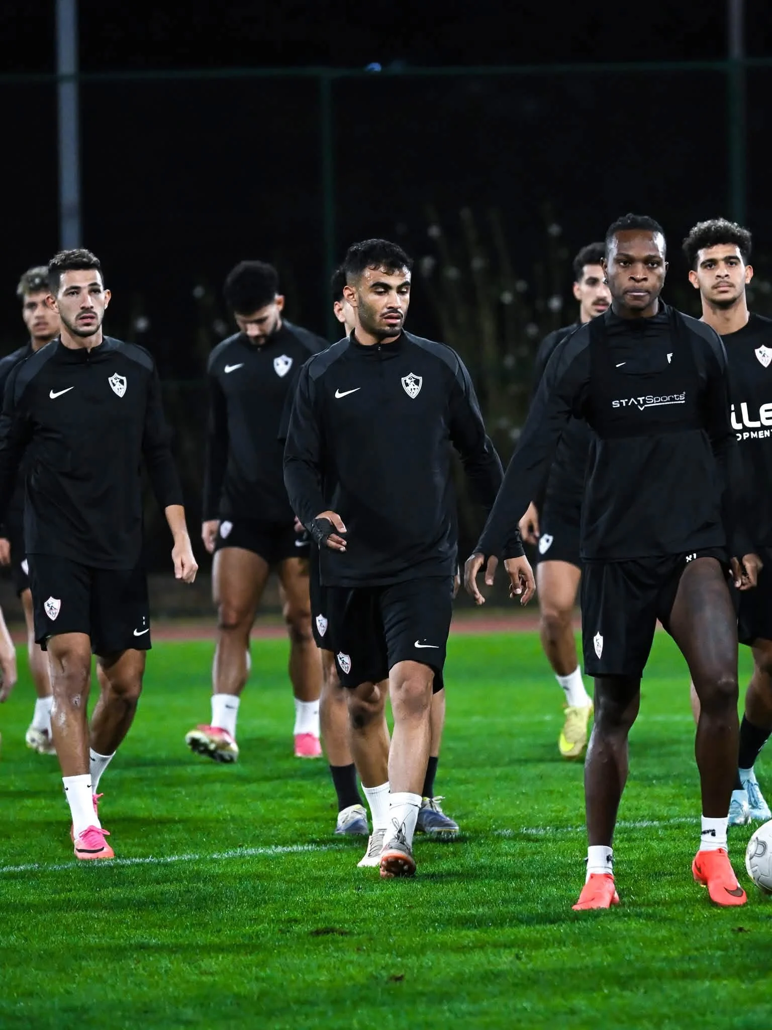 راتبه بالمصري.. حسام الزناتي ينهي اتفاقه مع مدرب أجنبي للزمالك وعقبة وحيدة