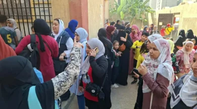 أزمة في مدرسة اللواء الرسمية لغات بالجيزة.. أولياء الأمور يرفضون استضافة طلاب «القدس» ويطالبون بإلغاء القرار