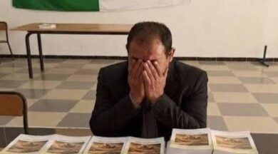 دموع الكاتب الجزائري حامد ياسين