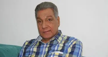 في ذكرى ميلاده الـ79.. أزمات في حياة أحمد عبد الوارث بين صدمة الفقد وصراع المرض